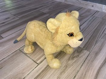 Peluche sonore le roi lion disney