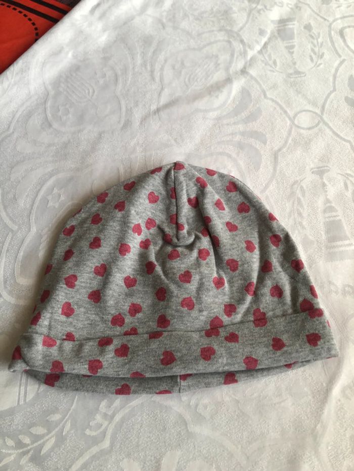 Bonnet gris et rose fille 6 mois environ extensible