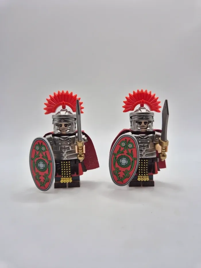 Figurines type lego 2 Centurions soldats légionnaires romains