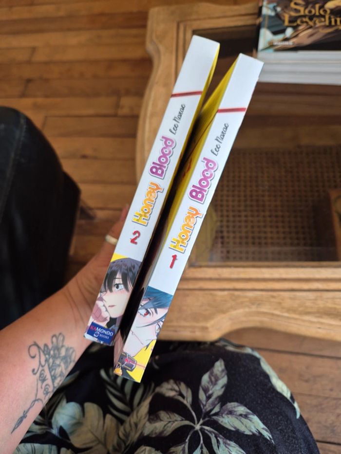 lot de 2 tomes du manga Honey Blood de Lee Marac - photo numéro 6