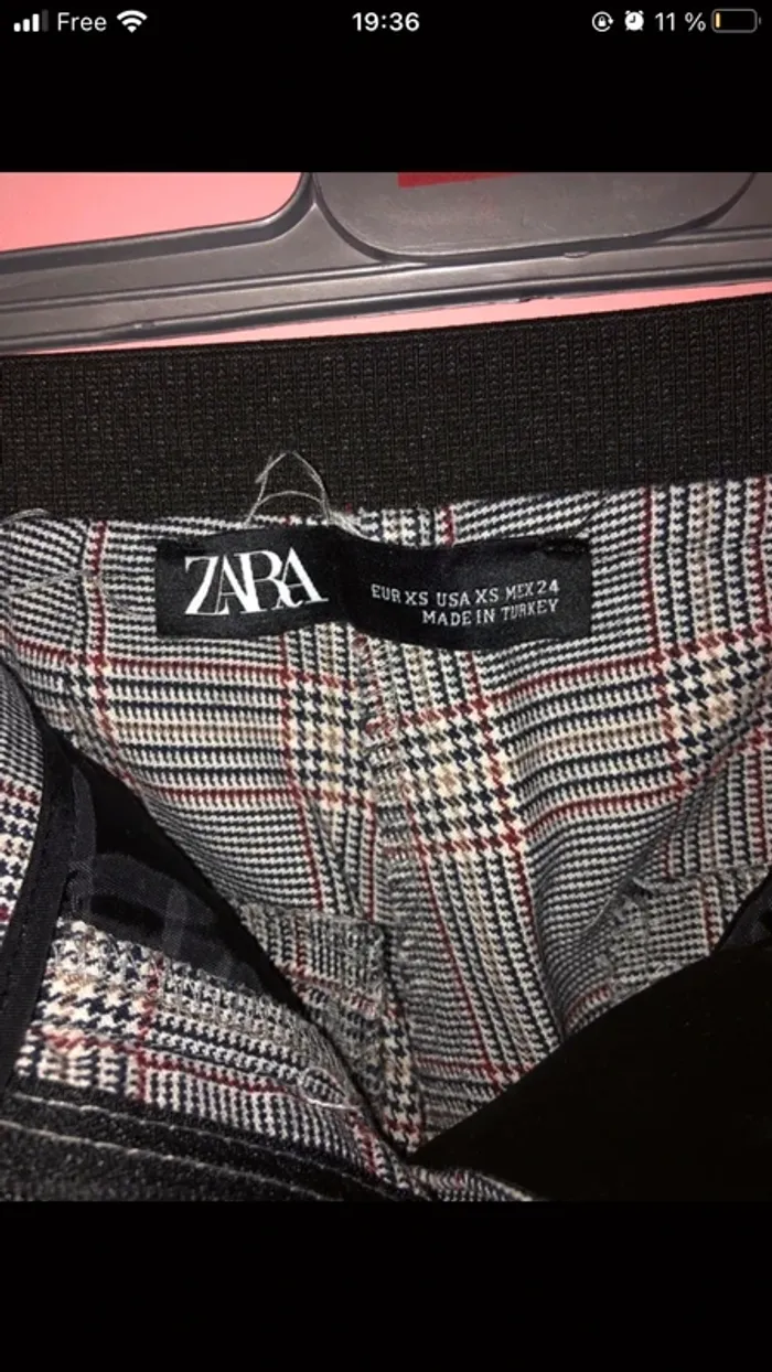 pantalon gris à carreaux zara - photo numéro 4