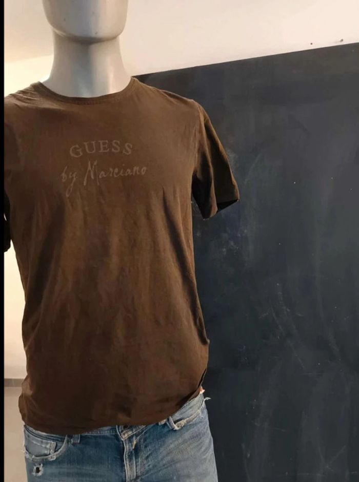Tee shirt