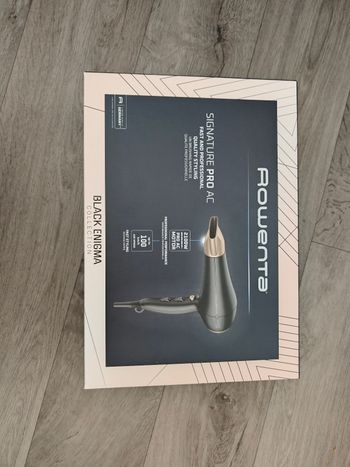 Sèche cheveux rewata neuf