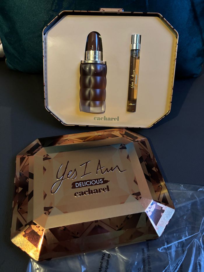Coffret Yes I Am Delicious Cacharel 50ml + 10 ml