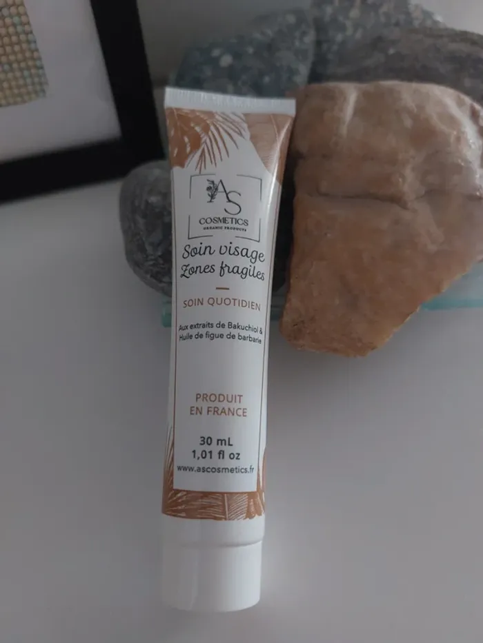 Soin visage zones fragiles
