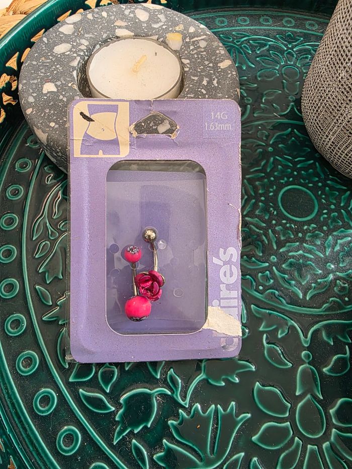 Lot de 2 piercing nombril neufs