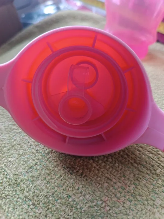 Tasse d'apprentissage rose Alvar. - photo numéro 5