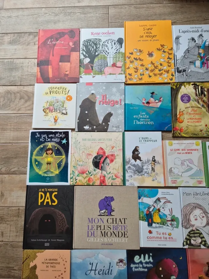 5€ le livre, 4 achetés = le 5ème offert - photo numéro 2