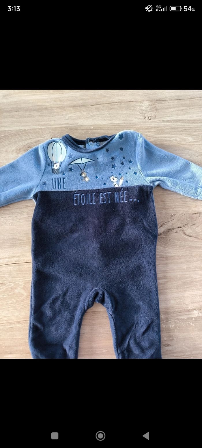 Pyjama taille 1 mois - photo numéro 2