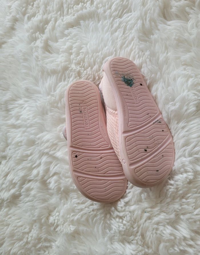 🐰 Chaussons Decathlon taille 25 - photo numéro 3