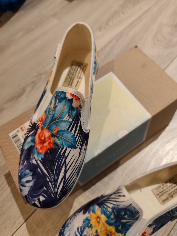 Baskets femme Victoria taille 40 - photo numéro 3