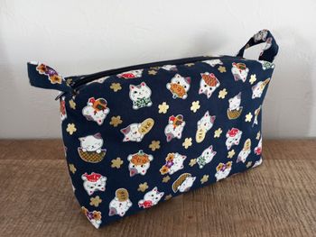 Trousse de toilette marine chats asiatique 