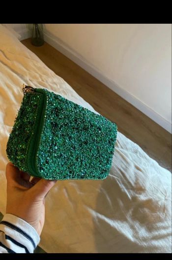 Sac  pochette vert émeraude neuf 