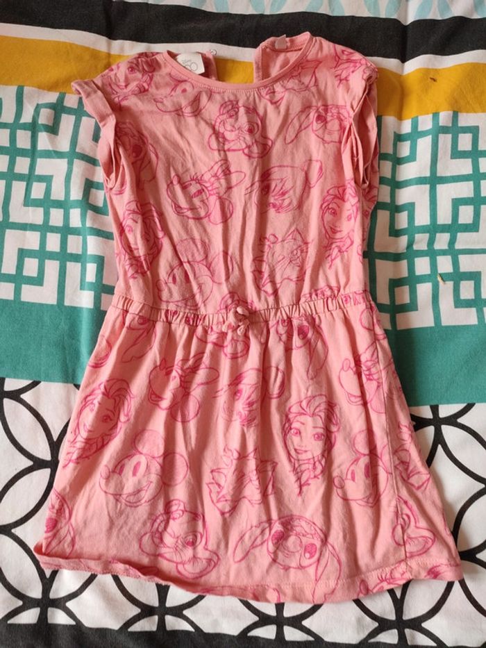 Robe Disney rose taille 36 mois - photo numéro 3