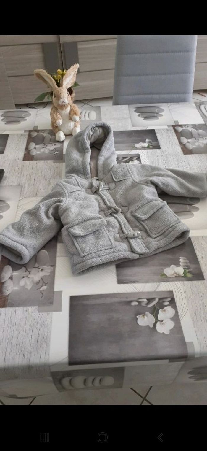 Manteau gris taille 6 mois