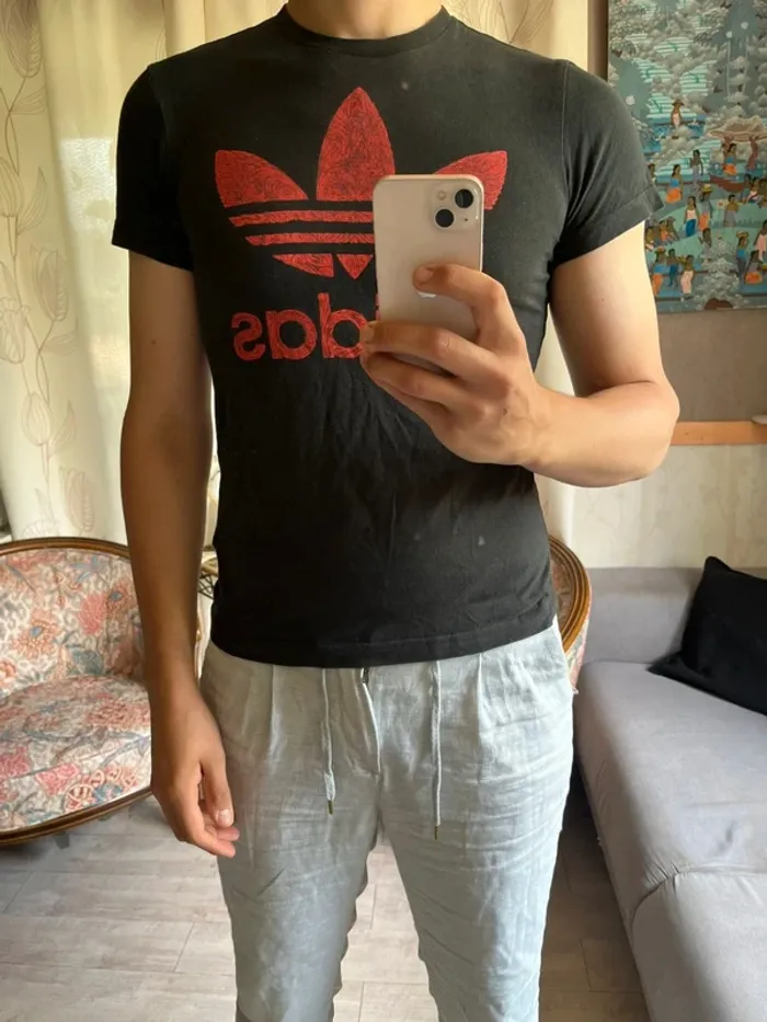 T-shirt adidas vintage motif tendance