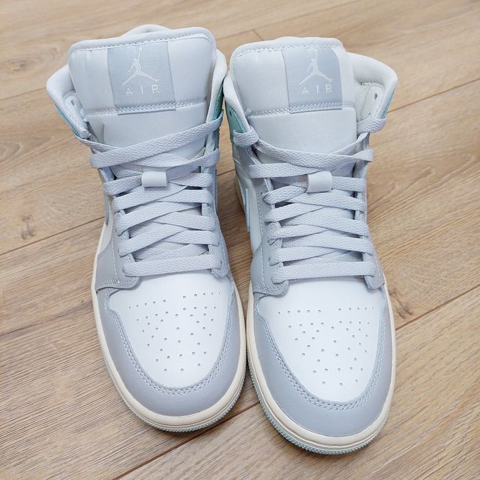 Baskets Wmns Air Jordan 1 - photo numéro 3