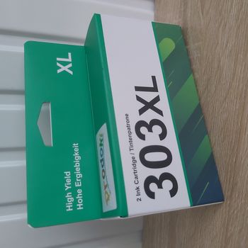 Un pack de 2 cartouches d'encre compatibles hp 303 xl - Black + Tricolore