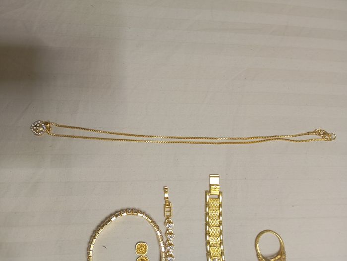 Parure bijoux femme neuve en acier