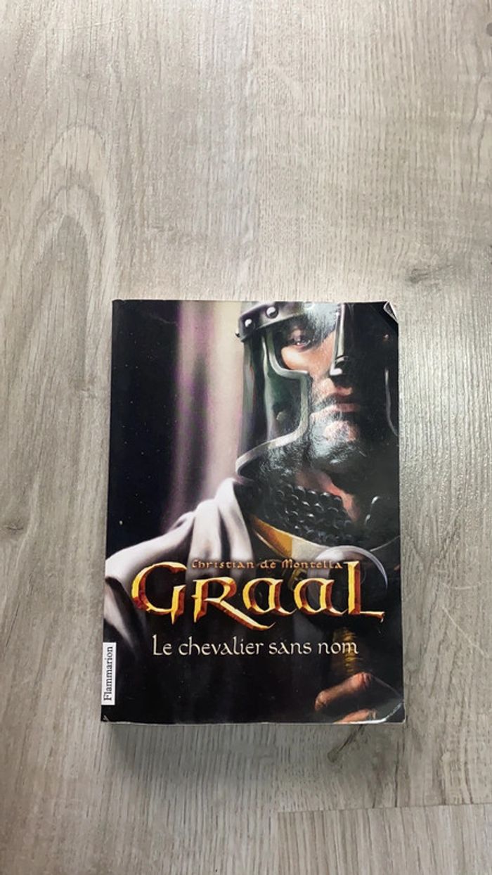 Livre « Le Chevalier Sans Nom » - photo numéro 2