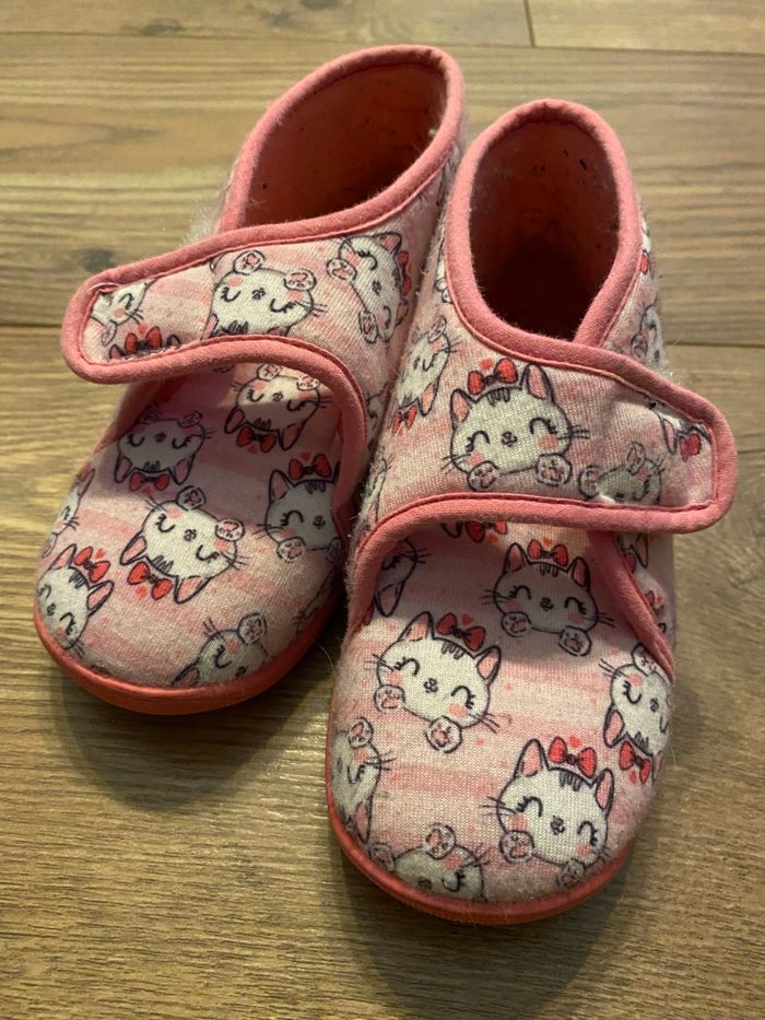 Chaussons roses chat T27 - photo numéro 4