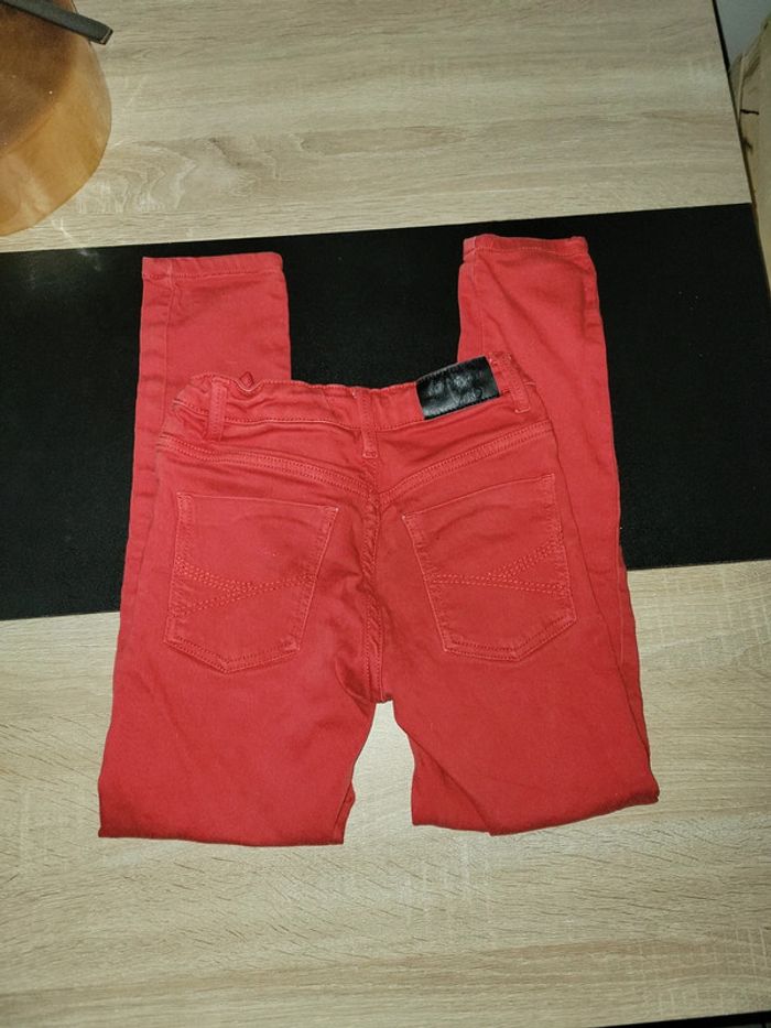 Pantalon rouge - photo numéro 3