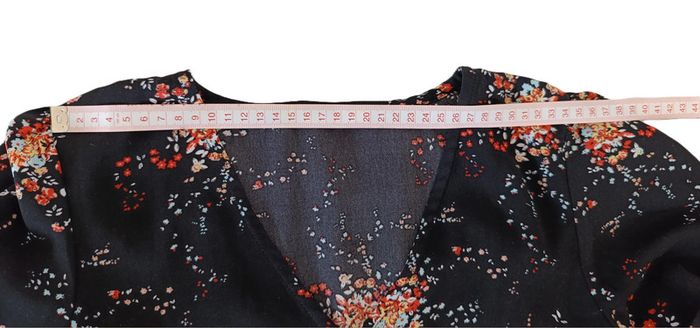 Robe légère. Bel imprimé floral. Les petites bombes. Taille 36/38 - photo numéro 8