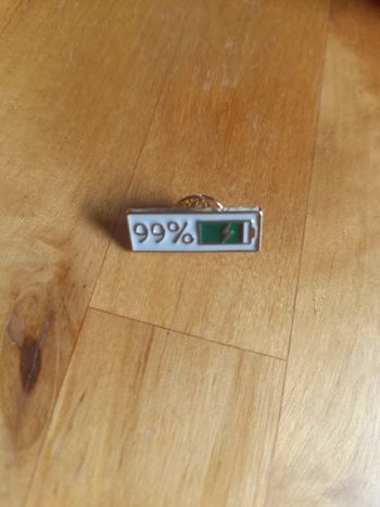 Pin's batterie 99% neuf
