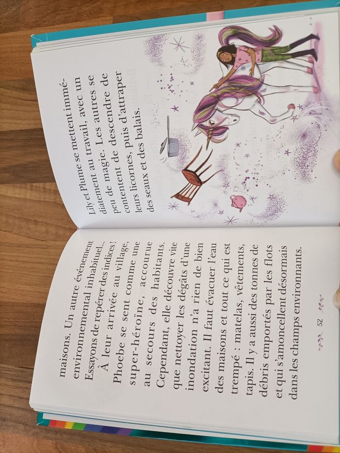 Livre École des licornes Phoebe et Brillance tome 14 - photo numéro 5