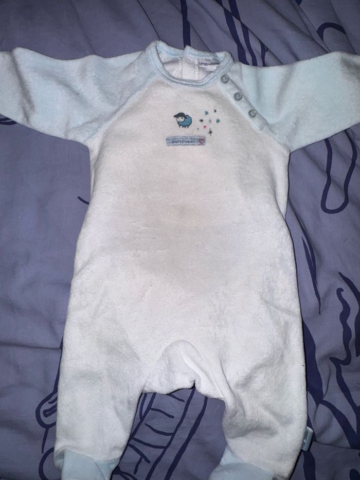Pyjama bleu et blanc taille 1 mois - photo numéro 2
