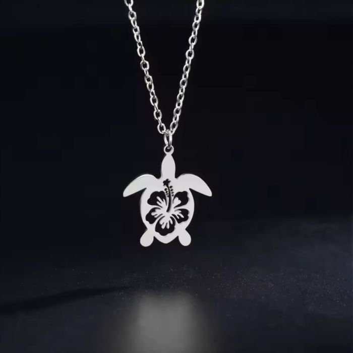 Collier tortue fleur d hibiscus - photo numéro 2