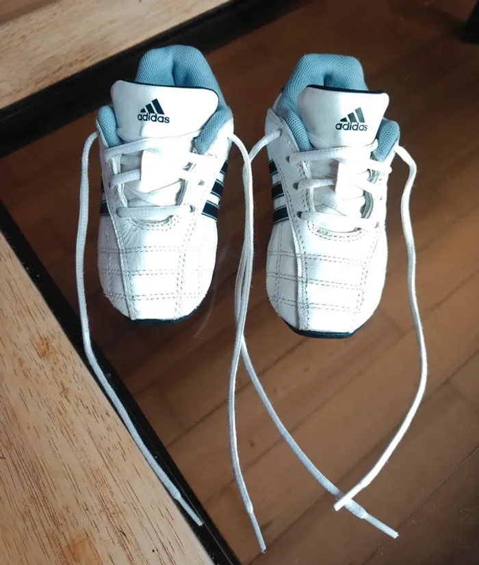 Chaussures Adidas pointure 22 - photo numéro 6