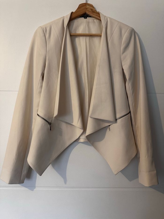 Veste blanche - photo numéro 6