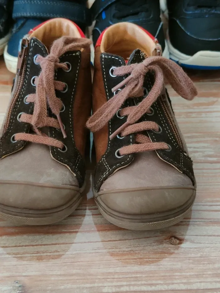 Lot chaussures garçon - photo numéro 2