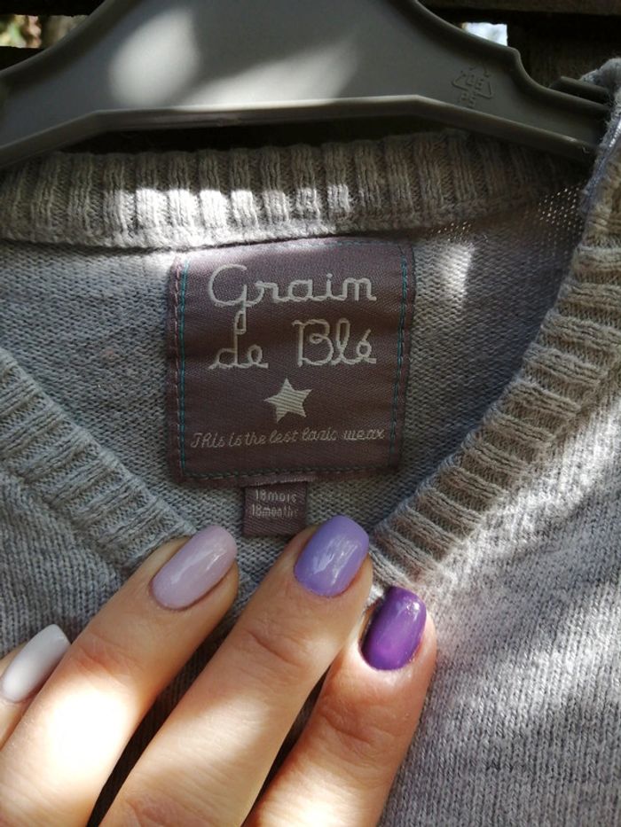 Petit pull bébé