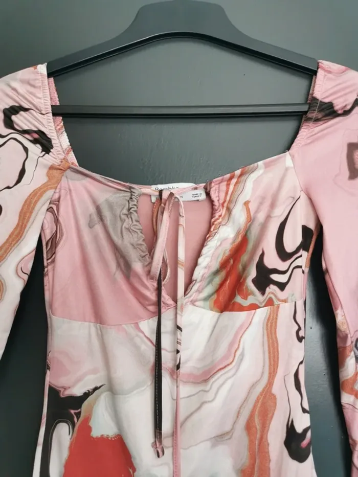 Robe Bershka 36 - photo numéro 2