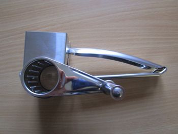 Moulin râpe fromage