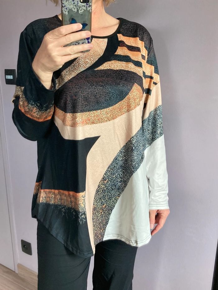 Superbe t-shirt élégant et sobre XXL - photo numéro 2