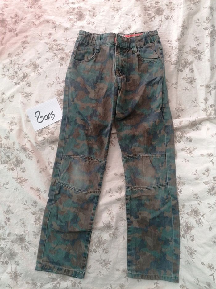 Pantalon camouflage dpam 8ans