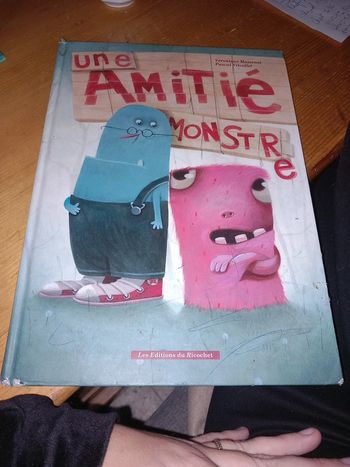 Livre une amitié monstre