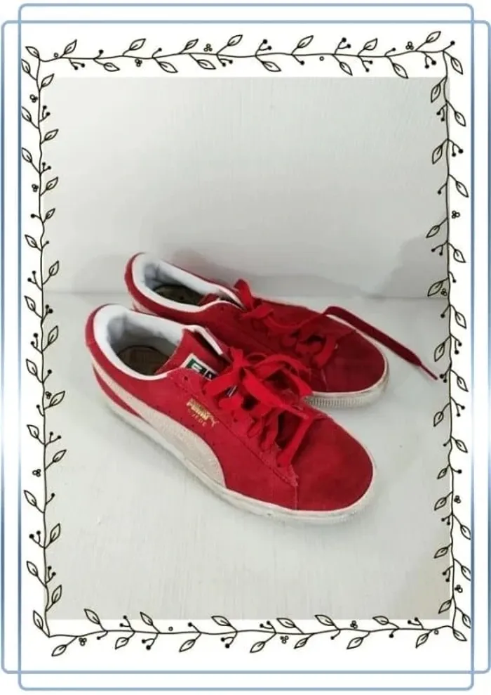 Chaussures basses puma rouge, taille 36, bon état plusieurs traces