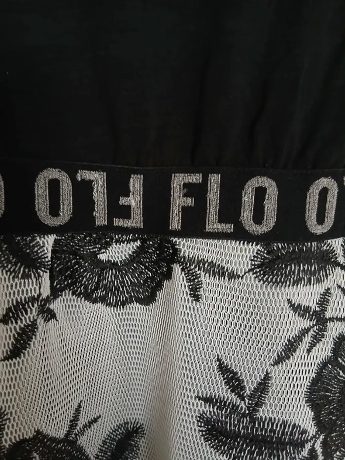 Robe Like flo 6 ans - photo numéro 3