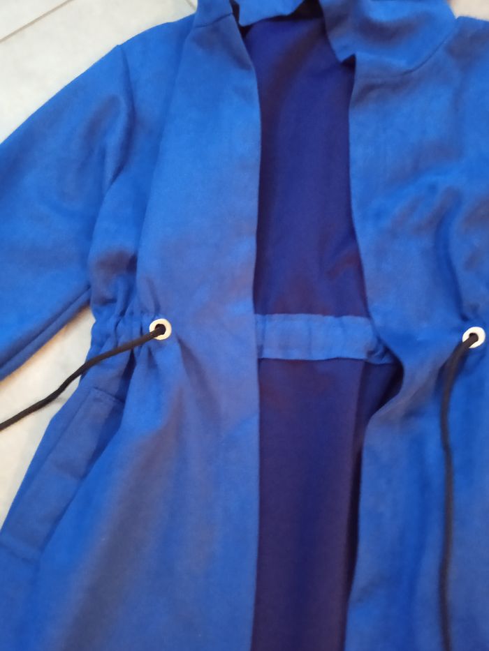 trench à capuche en suédine bleu électrique neuf new collection - photo numéro 2