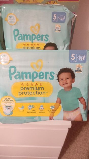 4 paquets Pampers premium protection taille 5