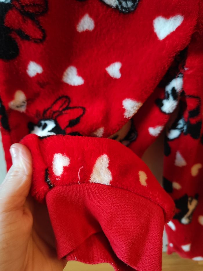 Combinaison pyjama fille Minni avec oreille🐞Mouse Disney  Polaire 5 ans envoye aujourd'hui ou demain - photo numéro 2