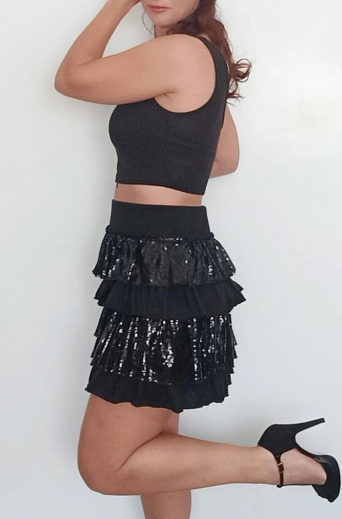 Jupe noire volants et sequins 46/48 - photo numéro 4