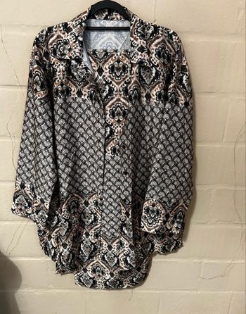 Ensemble chemise et pantalon – Taille unique - Neuf sans étiquette