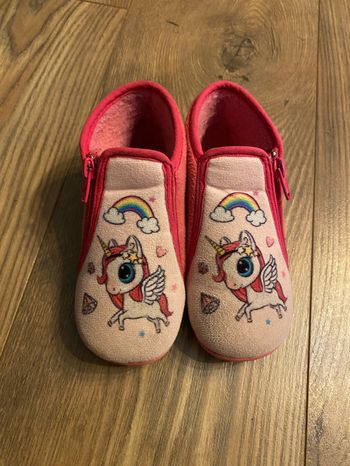 Chaussons roses licorne T25