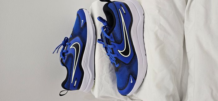 Baskets de running Nike Cosmic Runner taille 40 - photo numéro 2
