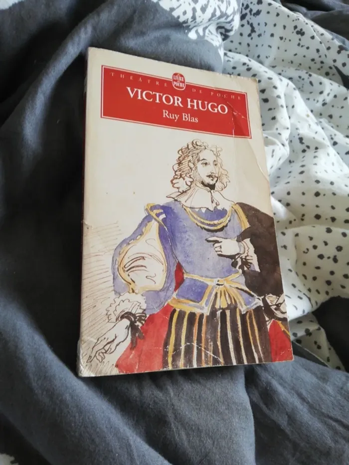 Livre Victor Hugo "Ruy Blas"